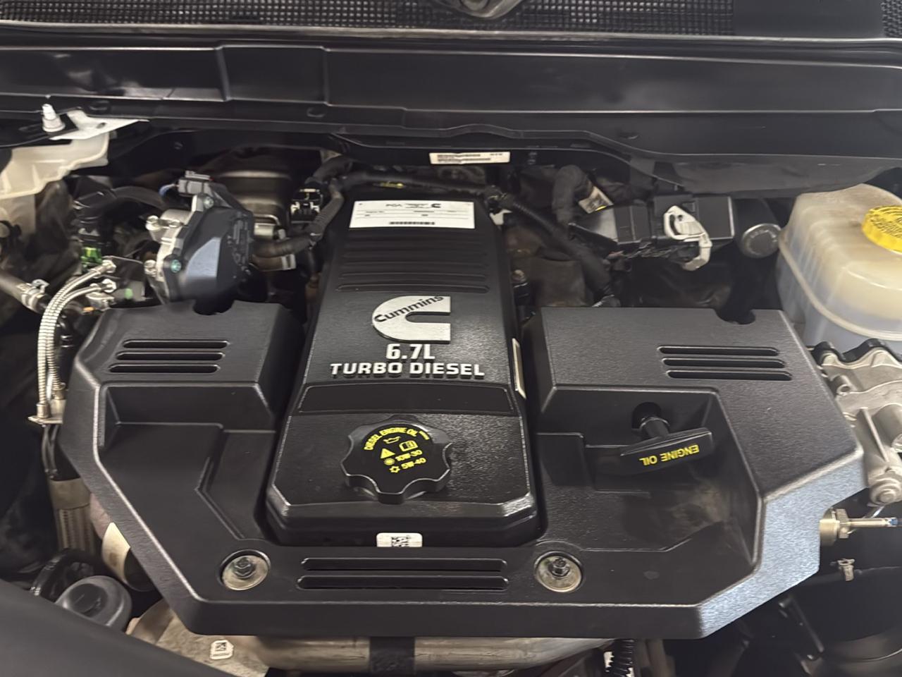 RAM 2500 Big Horn Crew Cab 4WD 2024