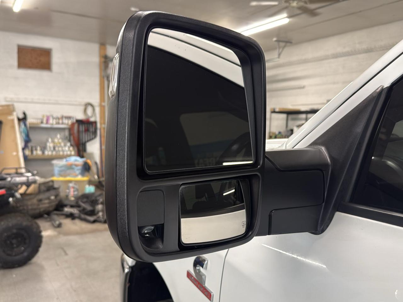 RAM 2500 Big Horn Crew Cab 4WD 2024