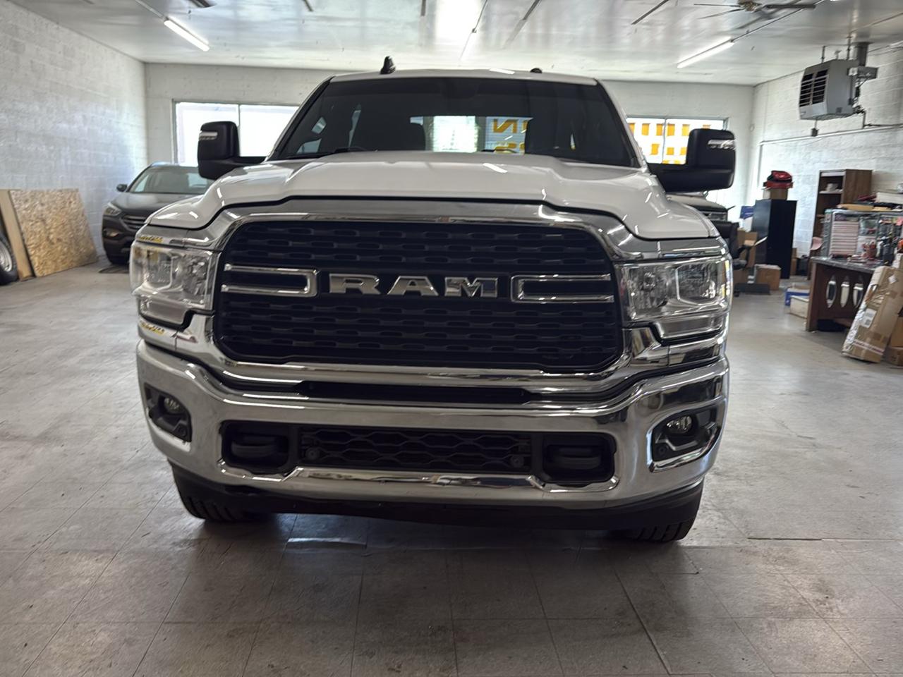 RAM 2500 Big Horn Crew Cab 4WD 2024
