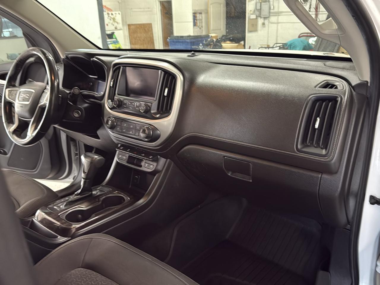 GMC Canyon SLE Crew Cab 4WD 2018