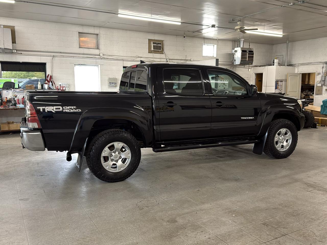 Toyota Tacoma Double Cab 4WD 2014