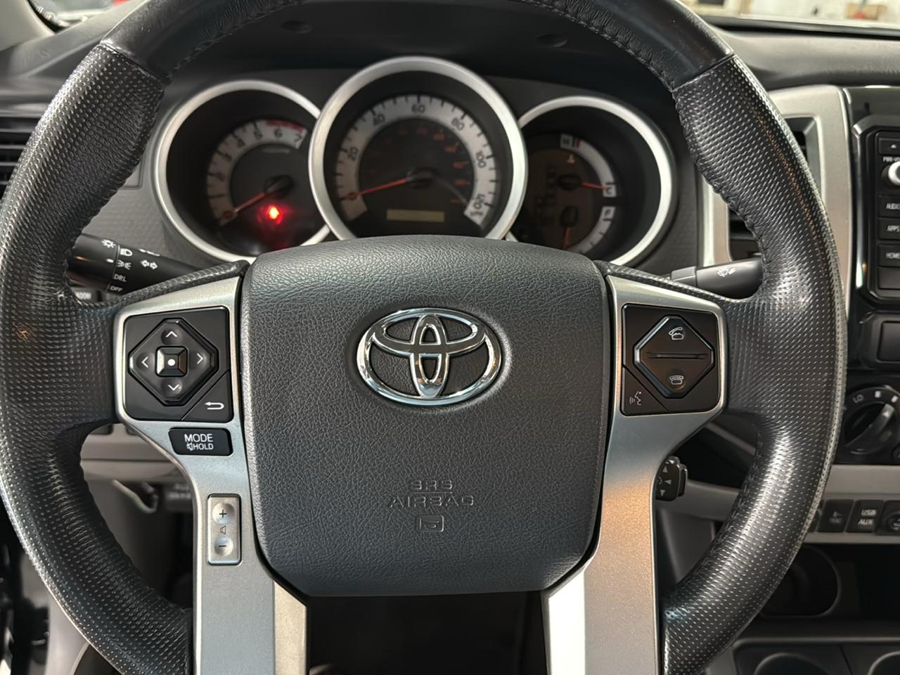 Toyota Tacoma Double Cab 4WD 2014