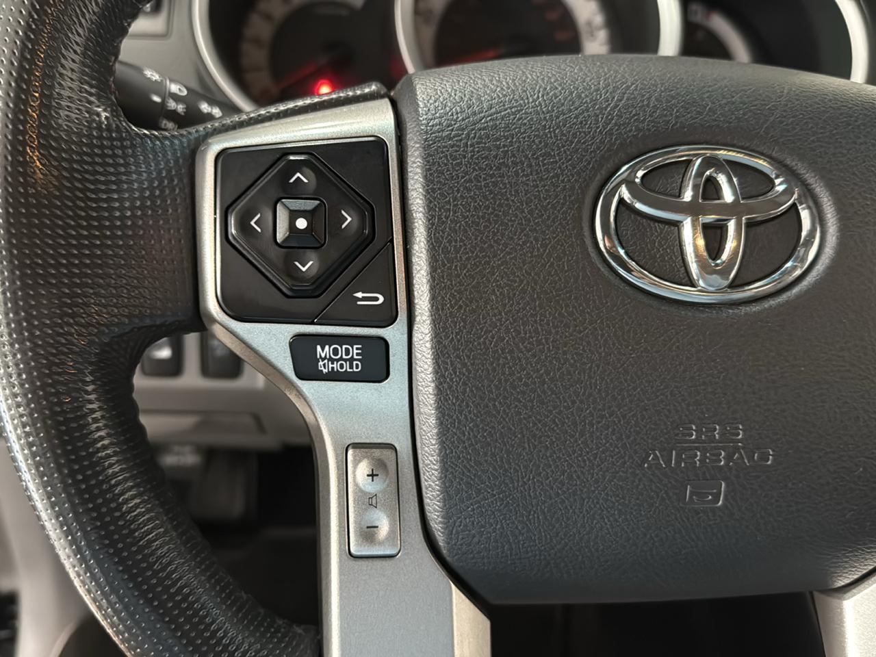 Toyota Tacoma Double Cab 4WD 2014