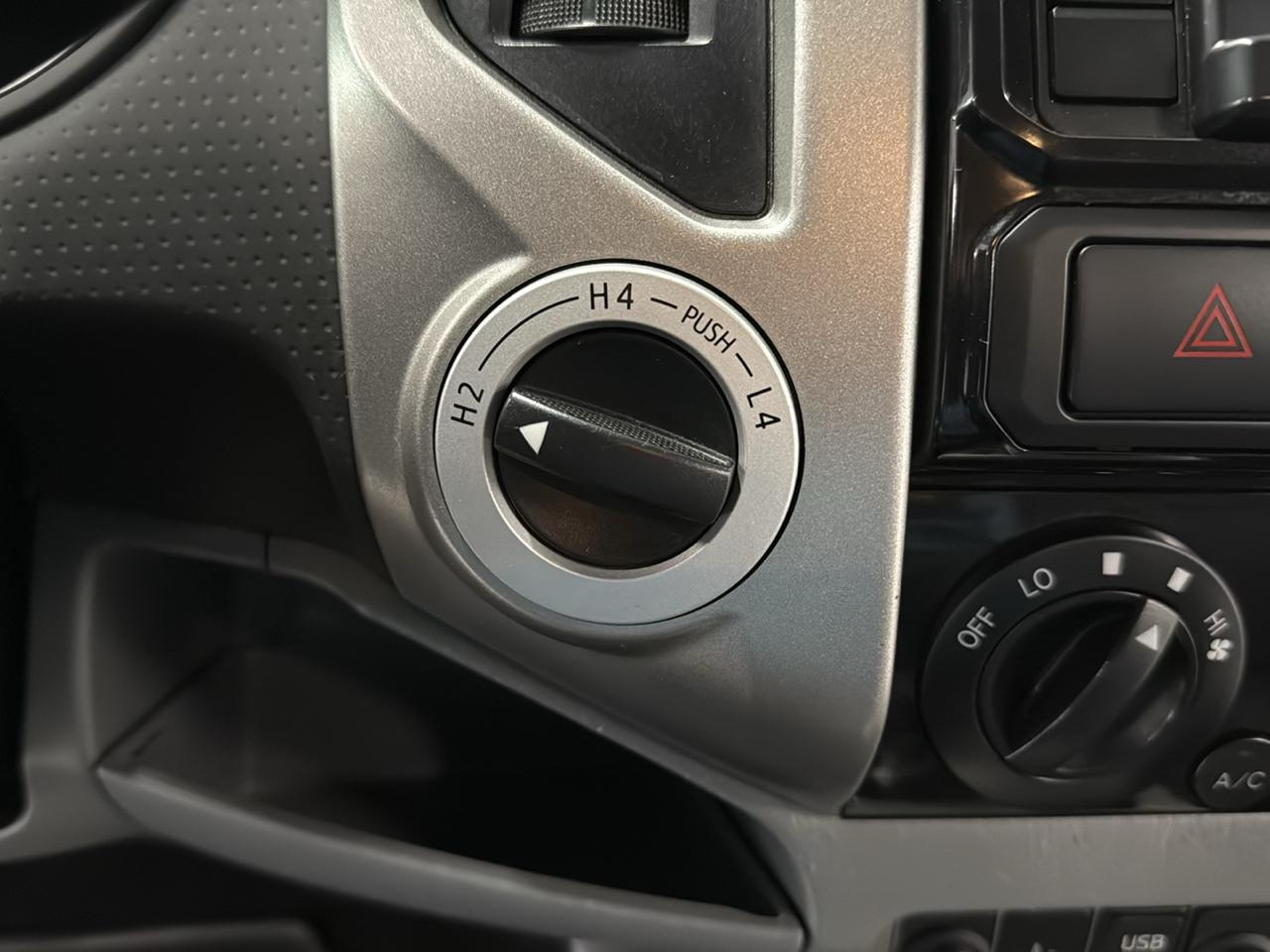 Toyota Tacoma Double Cab 4WD 2014