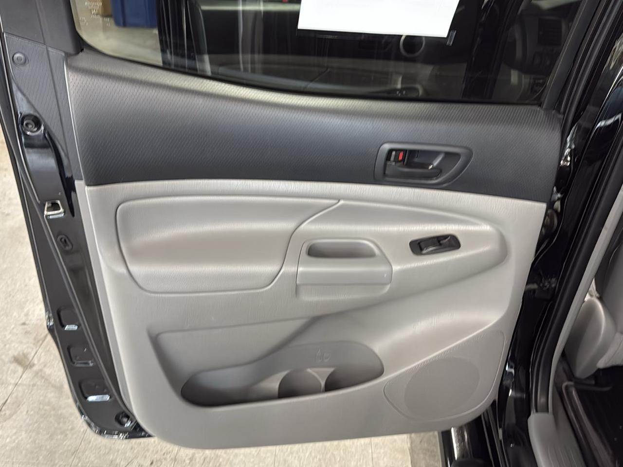 Toyota Tacoma Double Cab 4WD 2014