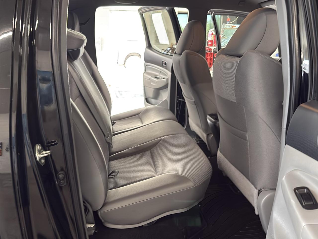 Toyota Tacoma Double Cab 4WD 2014