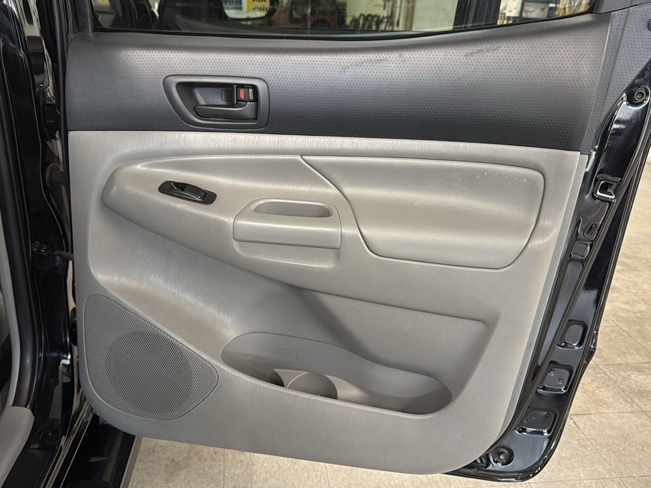 Toyota Tacoma Double Cab 4WD 2014