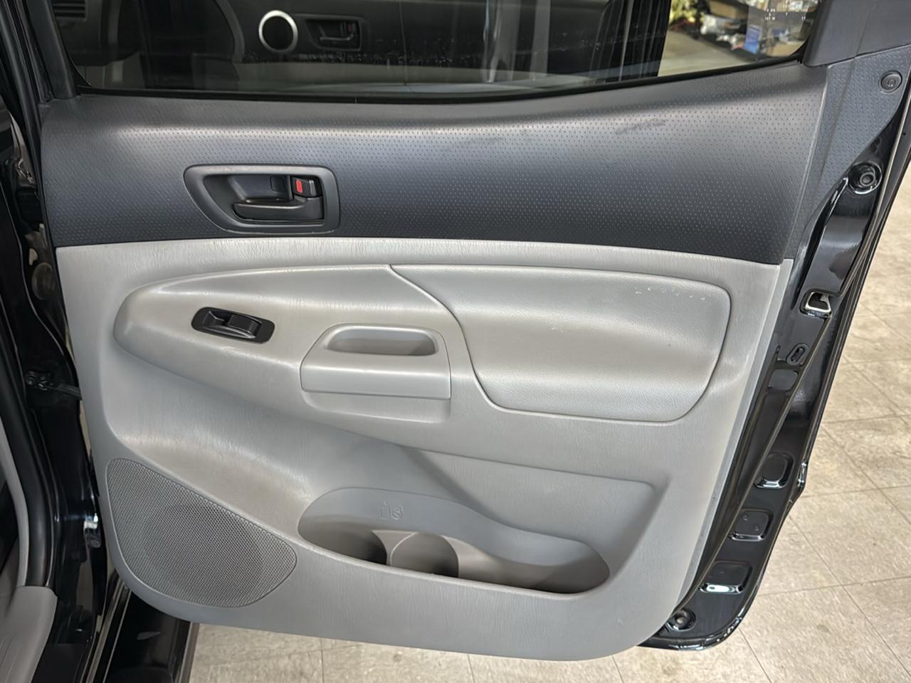 Toyota Tacoma Double Cab 4WD 2014