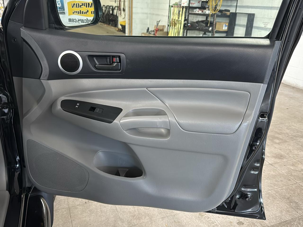 Toyota Tacoma Double Cab 4WD 2014