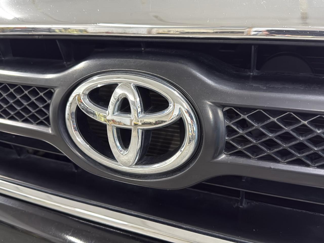 Toyota Tacoma Double Cab 4WD 2014