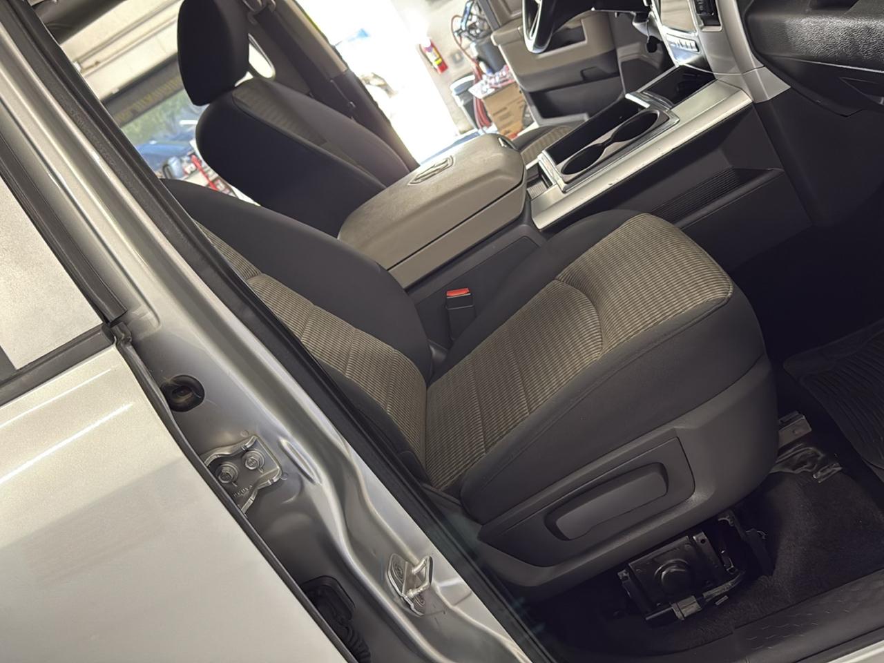 RAM 2500 SLT Crew Cab 4WD 2012