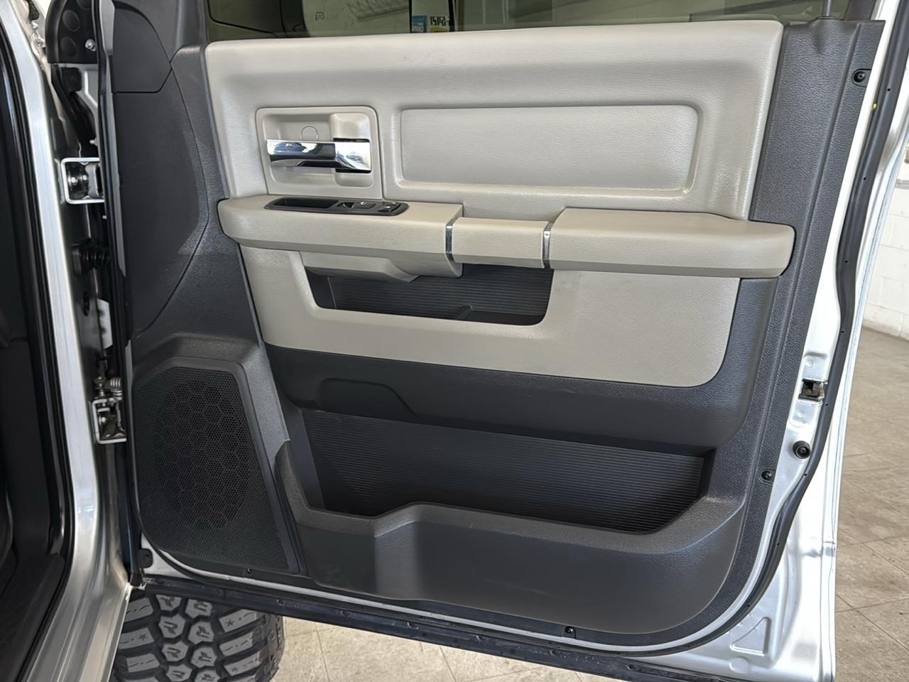 RAM 2500 SLT Crew Cab 4WD 2012