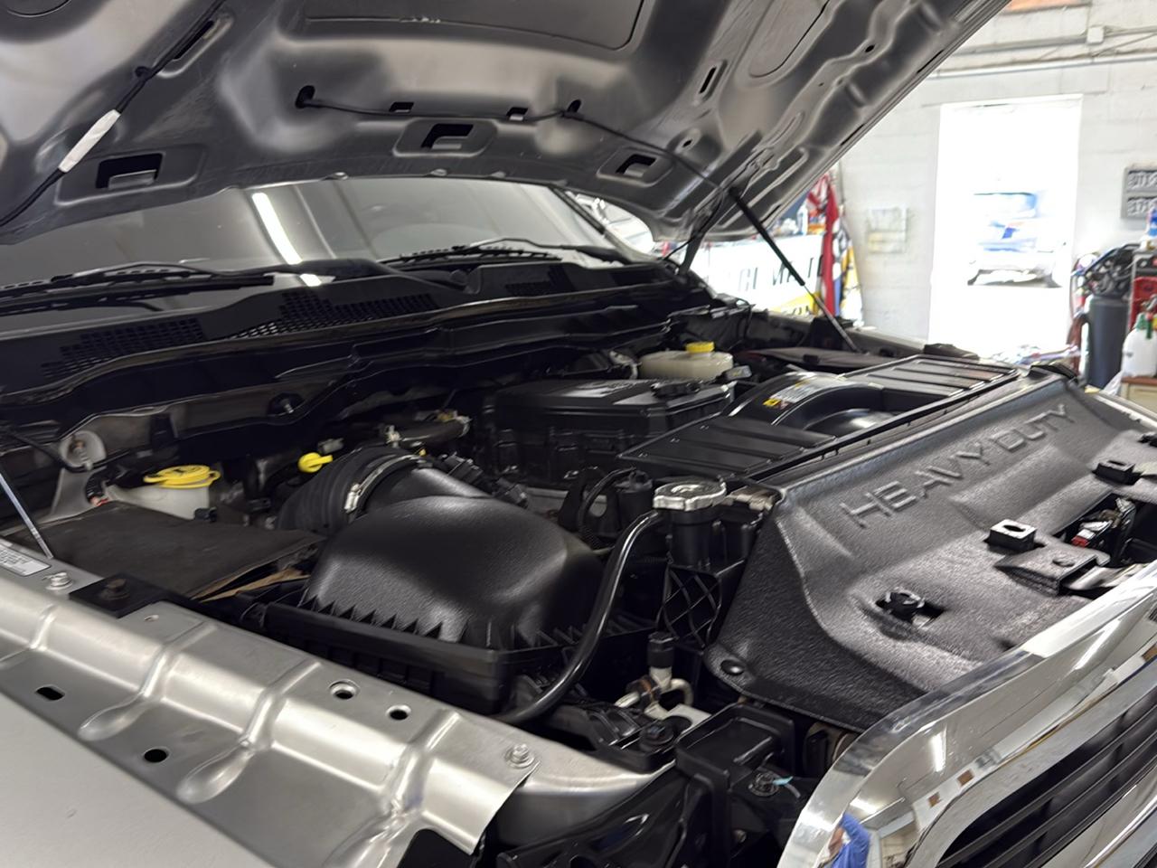 RAM 2500 SLT Crew Cab 4WD 2012