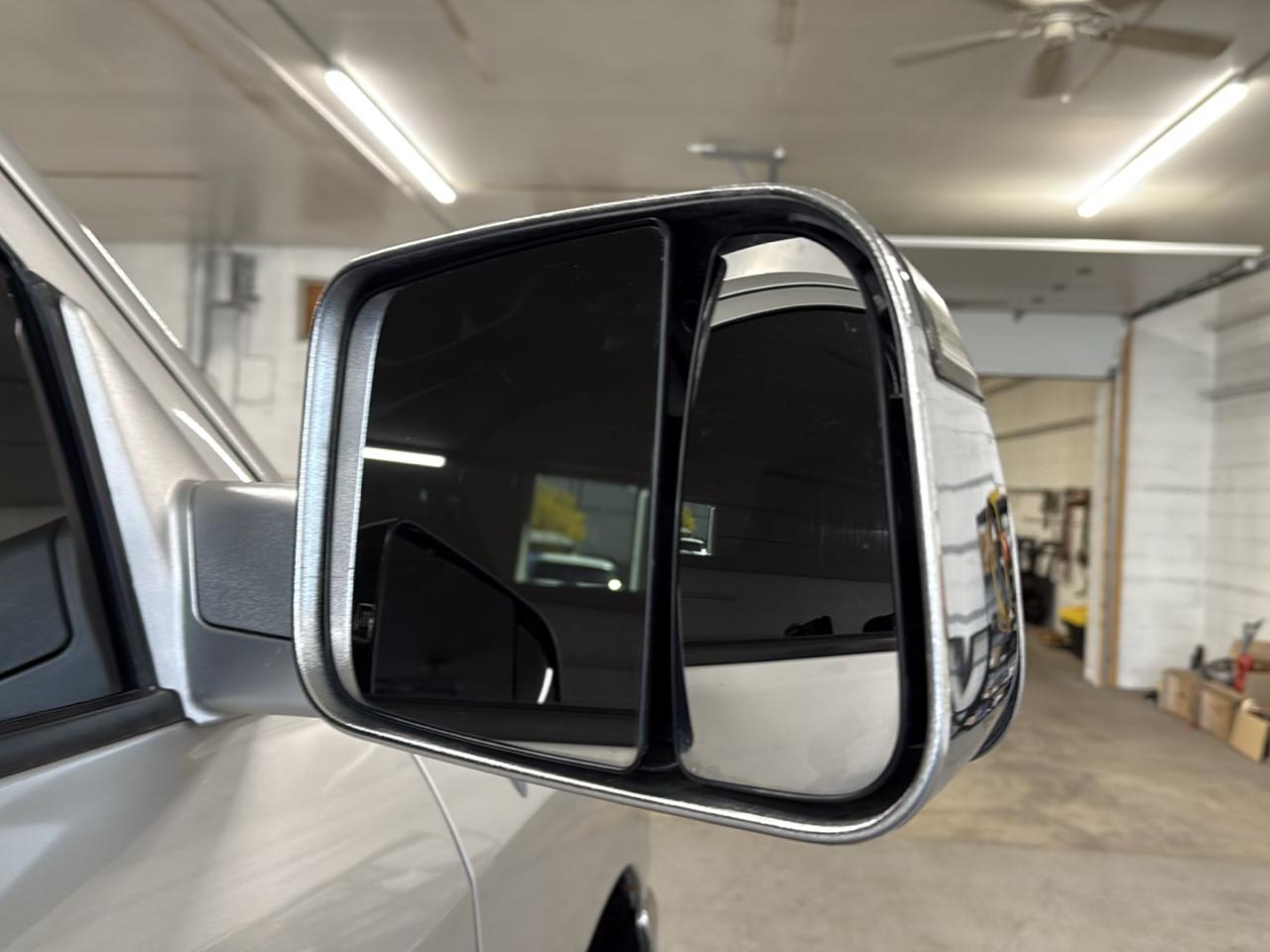RAM 2500 SLT Crew Cab 4WD 2012