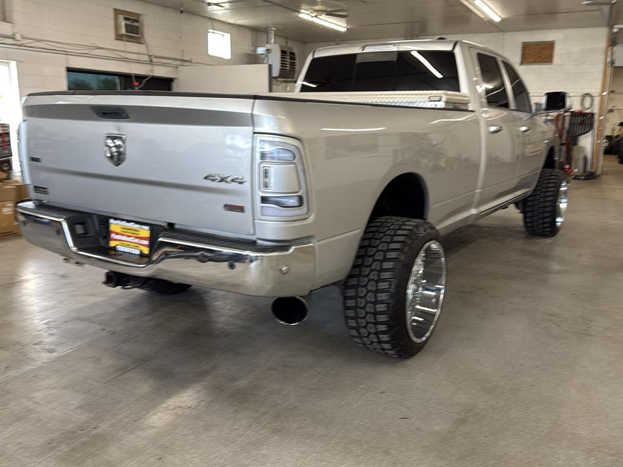RAM 2500 SLT Crew Cab 4WD 2012