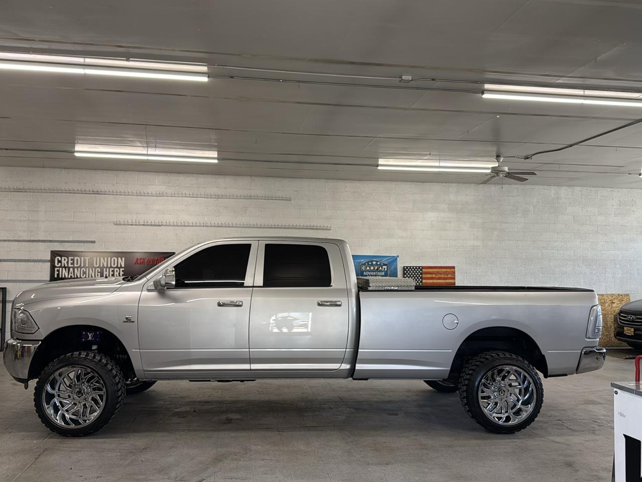 RAM 2500 SLT Crew Cab 4WD 2012
