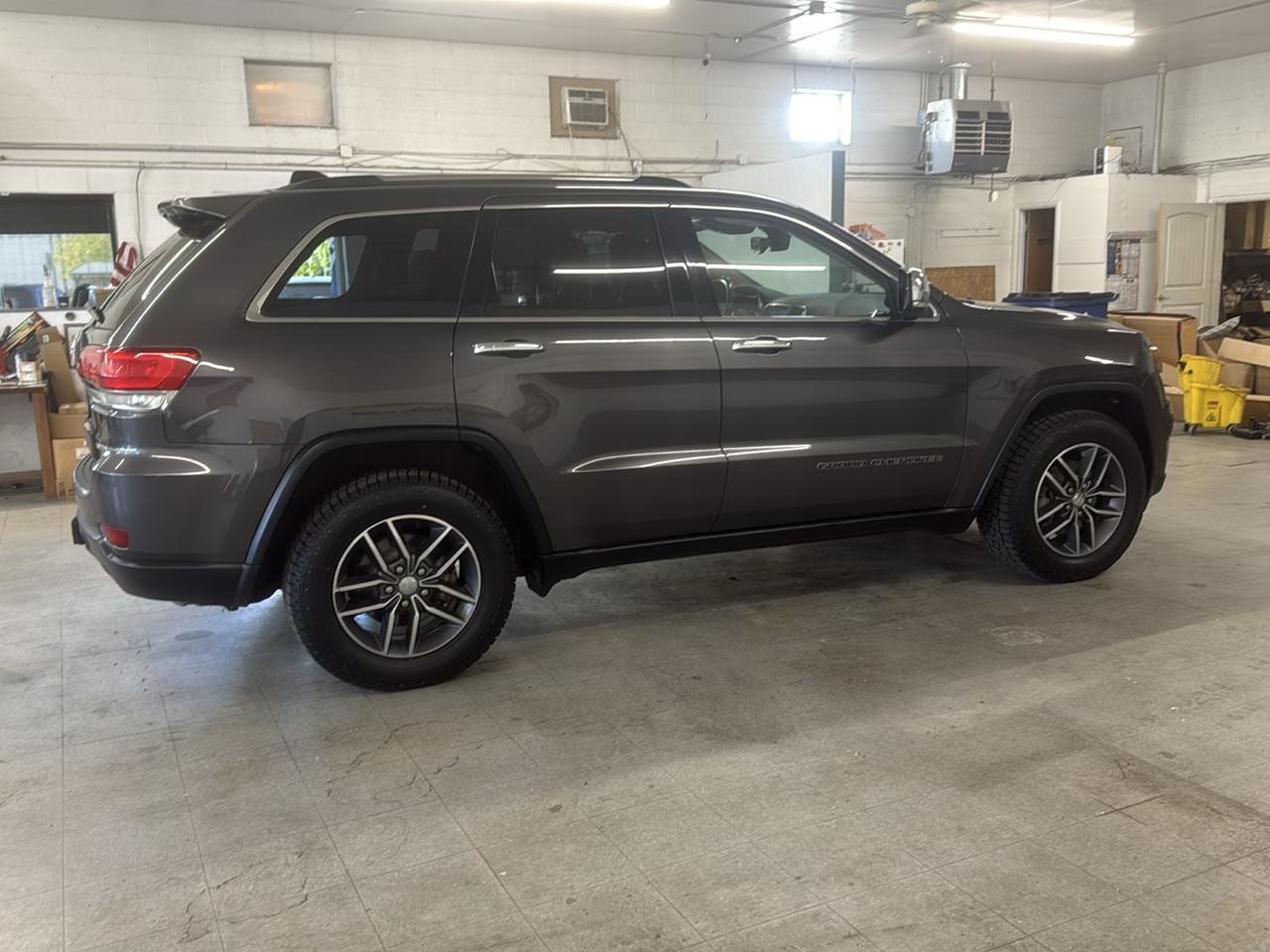 Jeep Grand Cherokee Limited 4WD 2018
