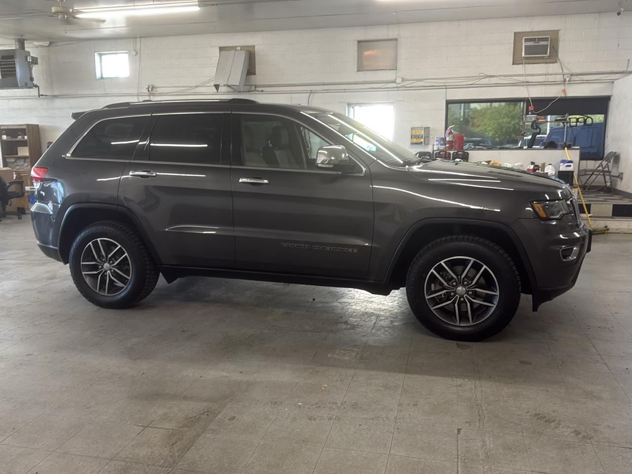 Jeep Grand Cherokee Limited 4WD 2018