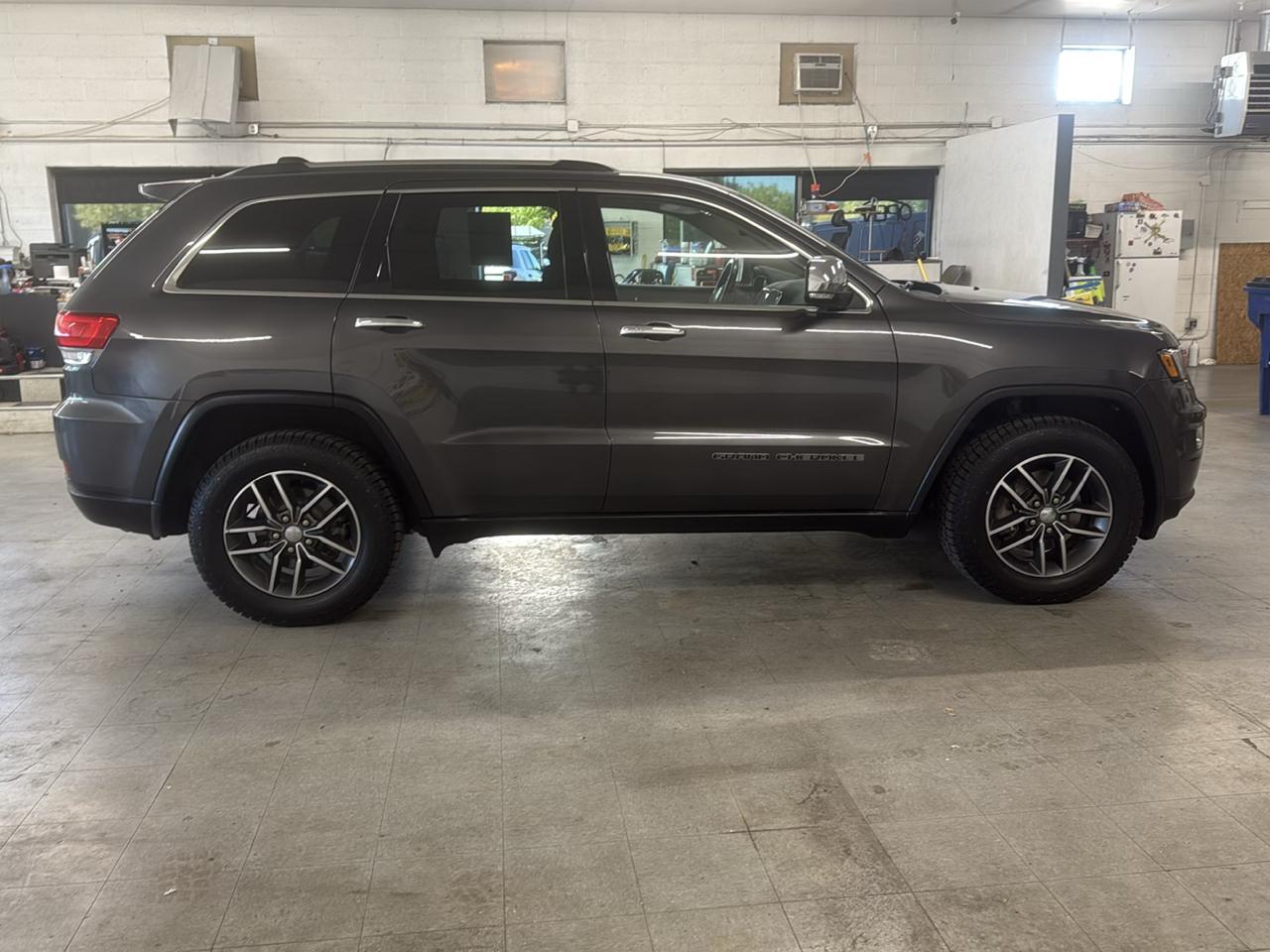 Jeep Grand Cherokee Limited 4WD 2018