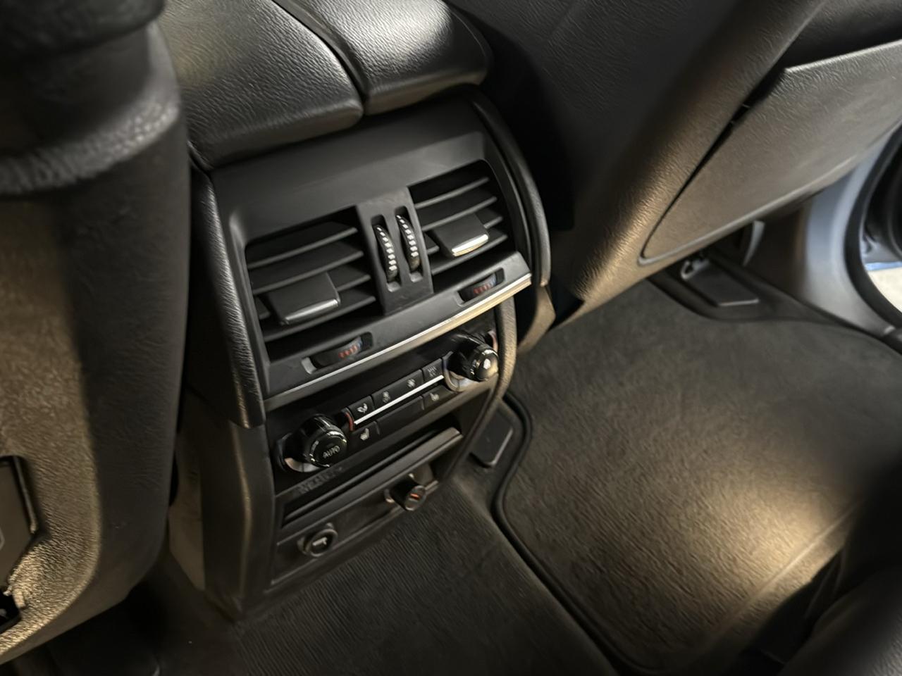 BMW X5 xDrive50i 2015