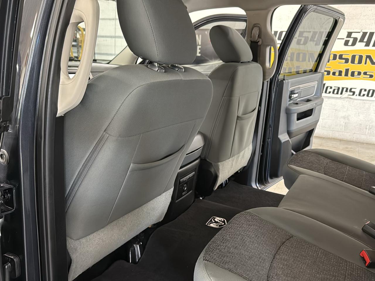 RAM 1500 Big Horn Crew Cab 4WD 2016