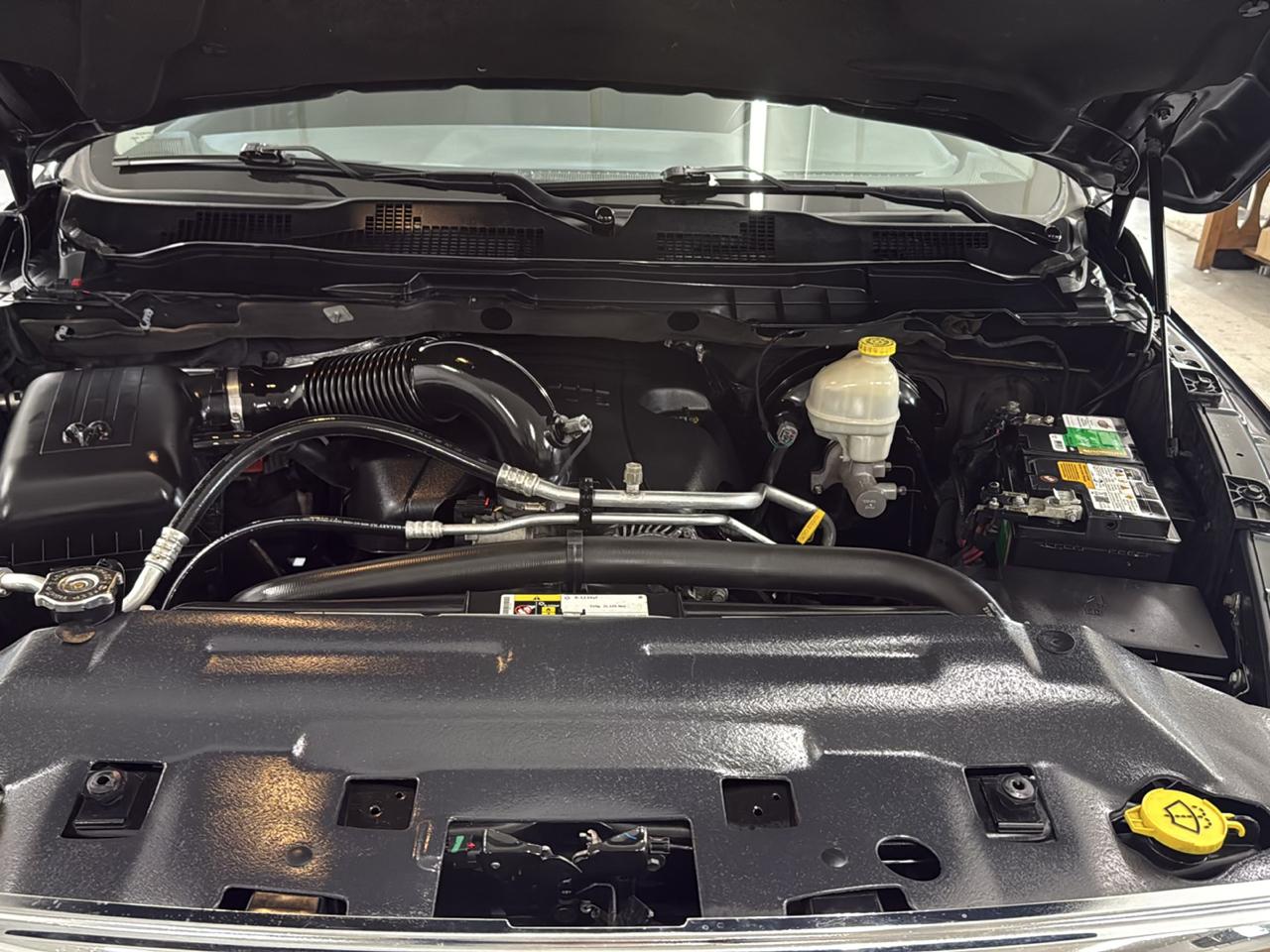 RAM 1500 Big Horn Crew Cab 4WD 2016