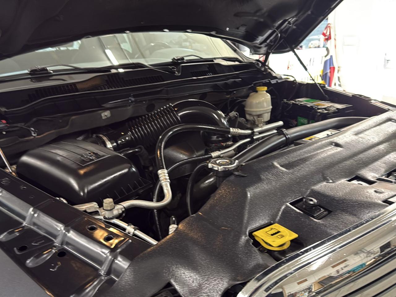 RAM 1500 Big Horn Crew Cab 4WD 2016