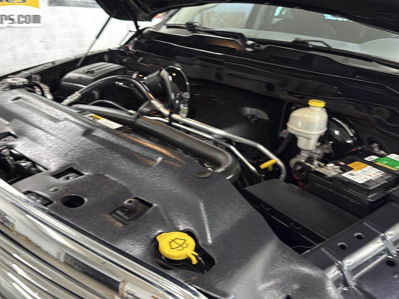 RAM 1500 Big Horn Crew Cab 4WD 2016