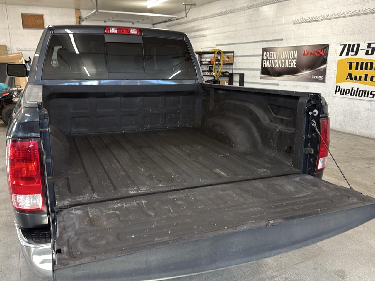 RAM 1500 Big Horn Crew Cab 4WD 2016