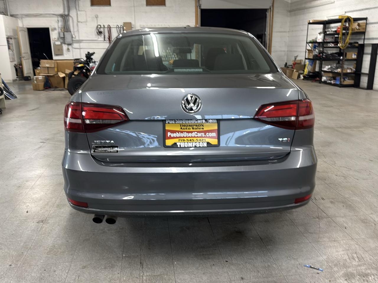 Volkswagen Jetta  2016