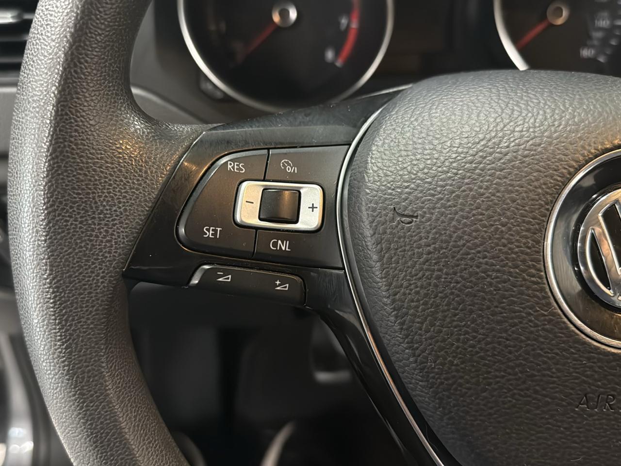 Volkswagen Jetta  2016
