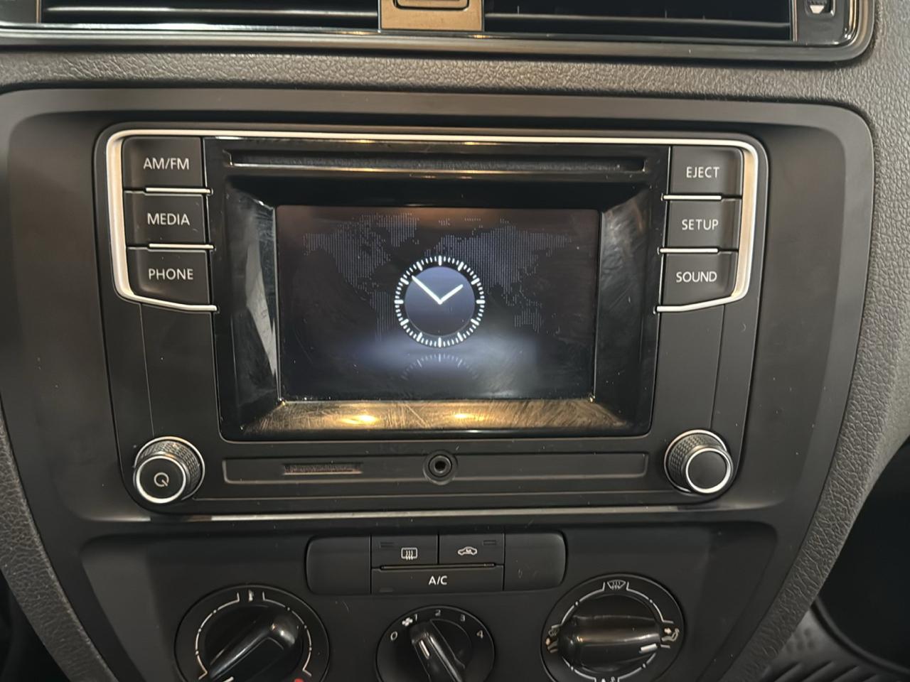 Volkswagen Jetta  2016