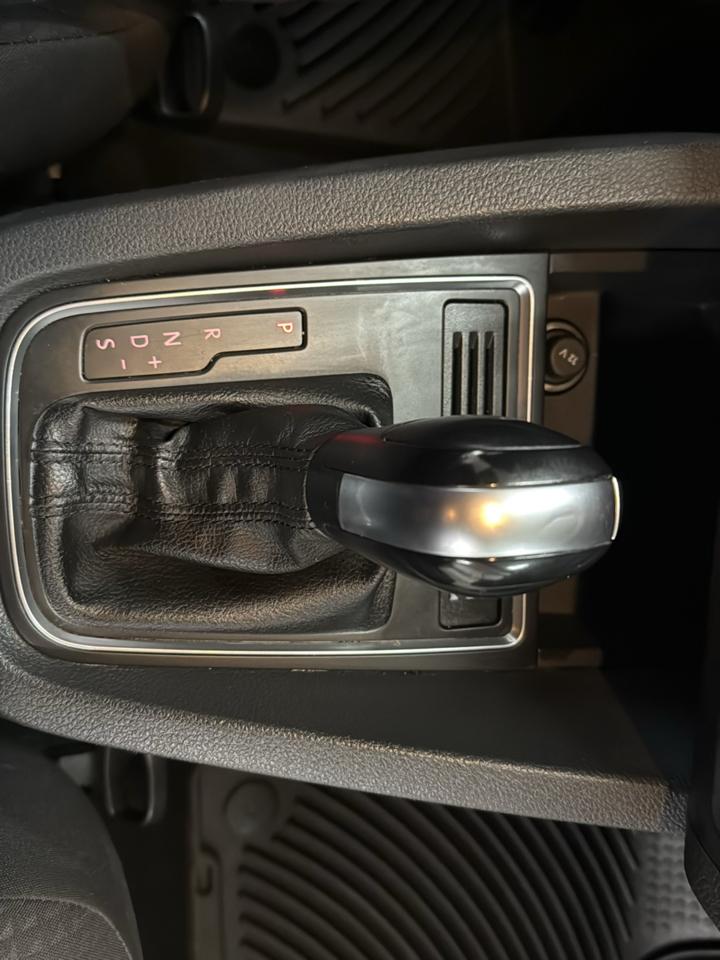Volkswagen Jetta  2016