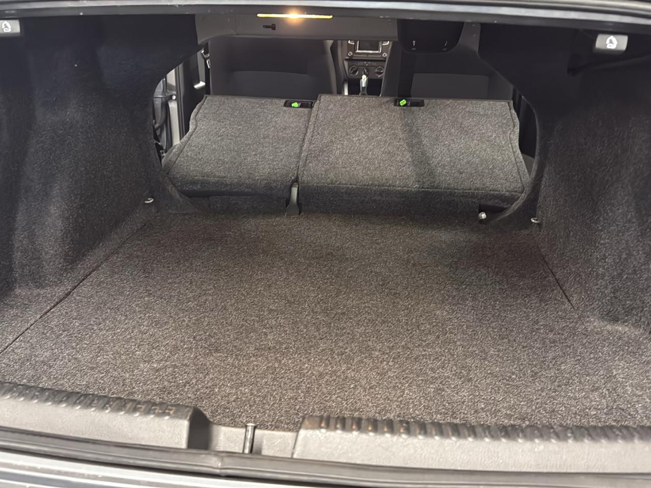 Volkswagen Jetta  2016