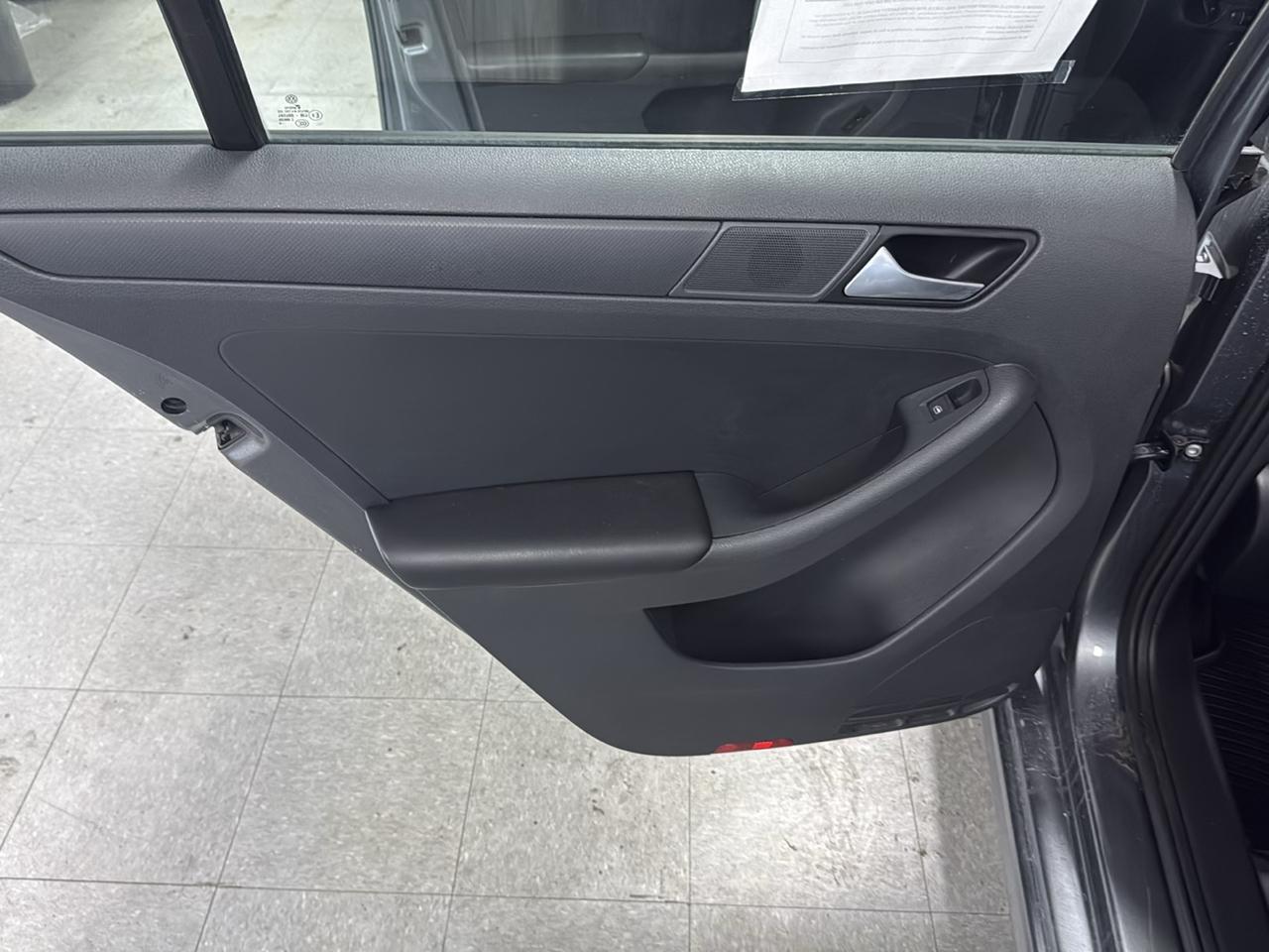 Volkswagen Jetta  2016