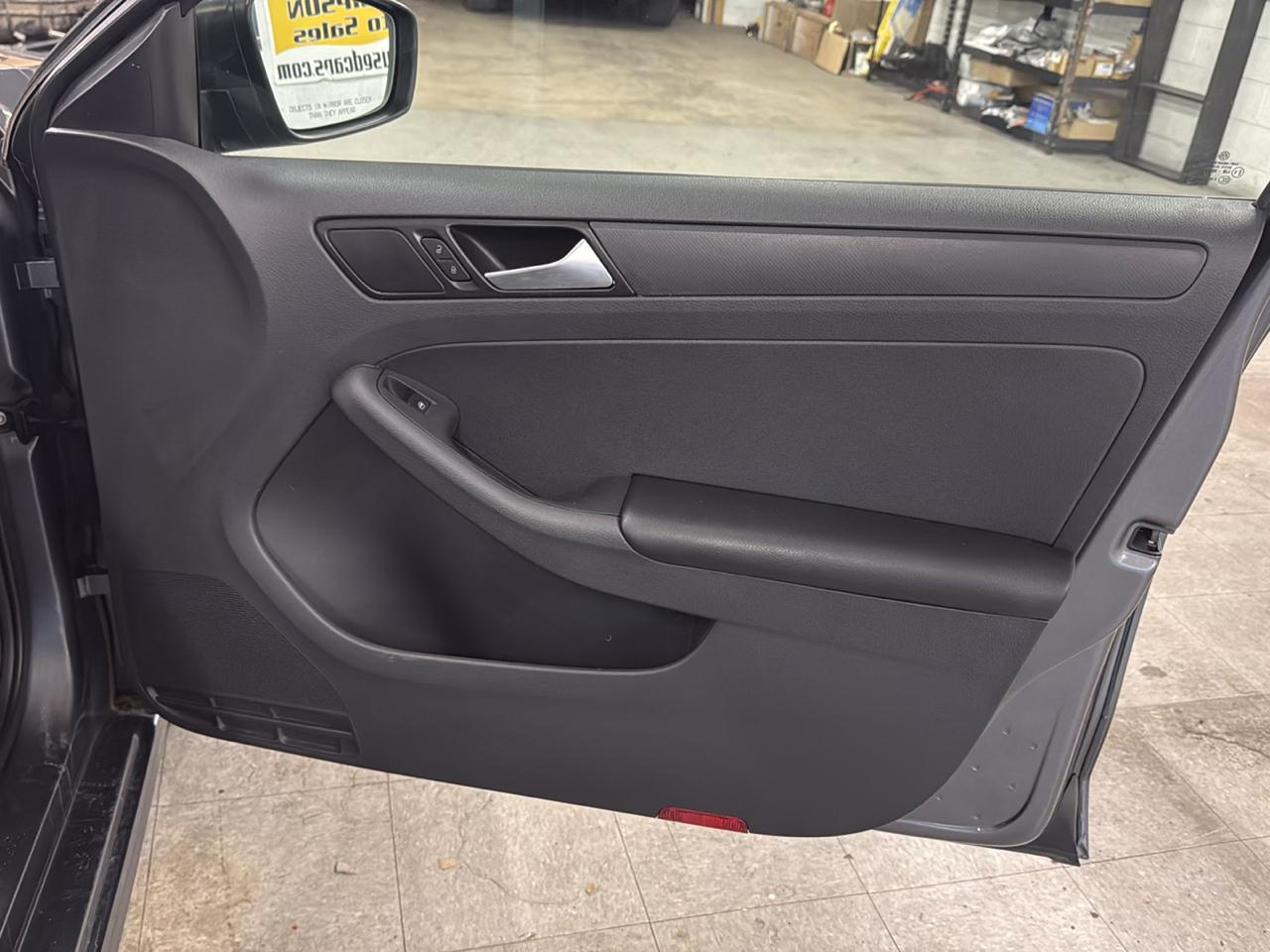 Volkswagen Jetta  2016