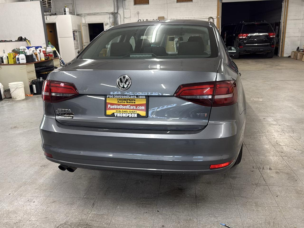 Volkswagen Jetta  2016
