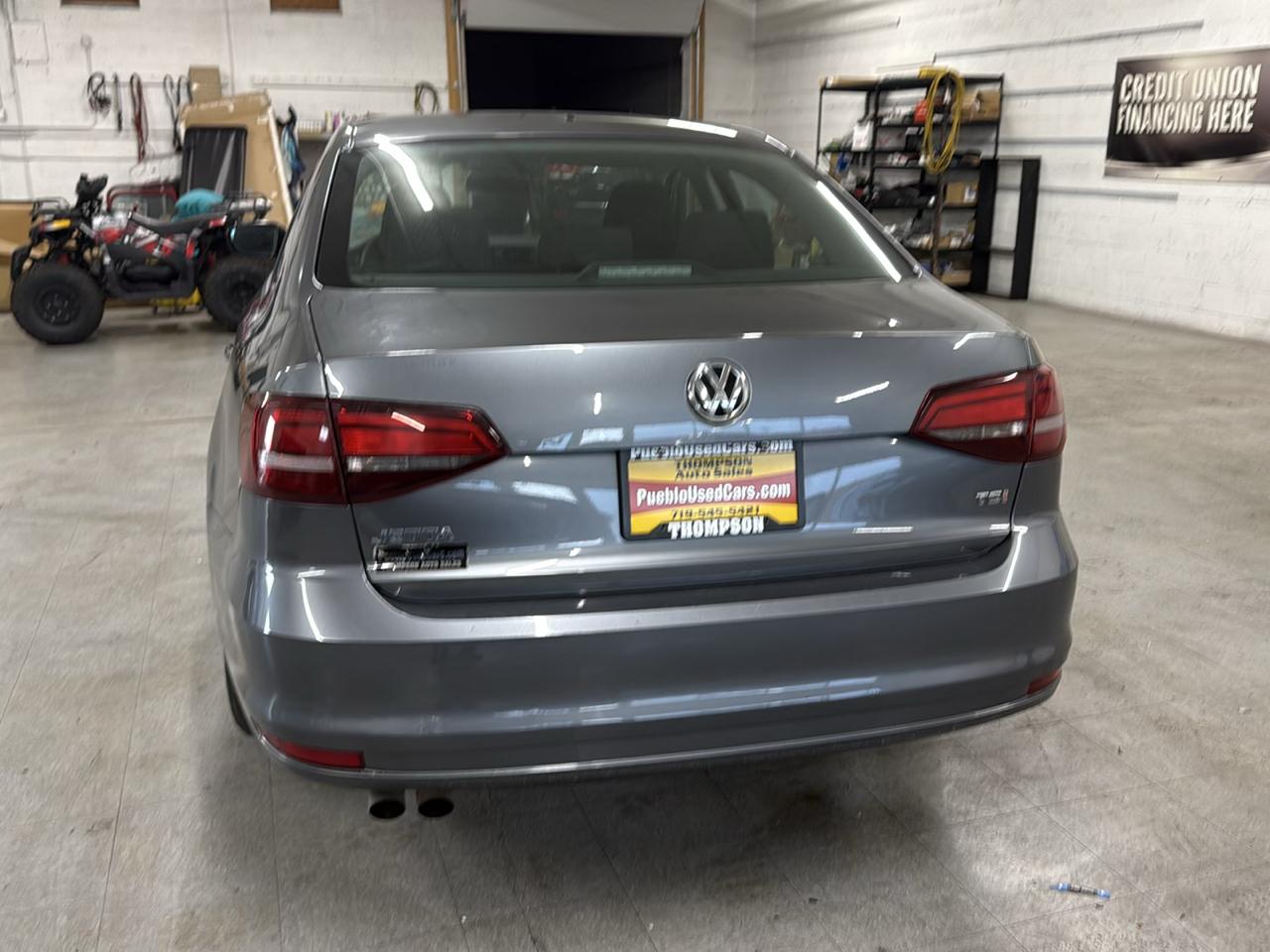 Volkswagen Jetta  2016