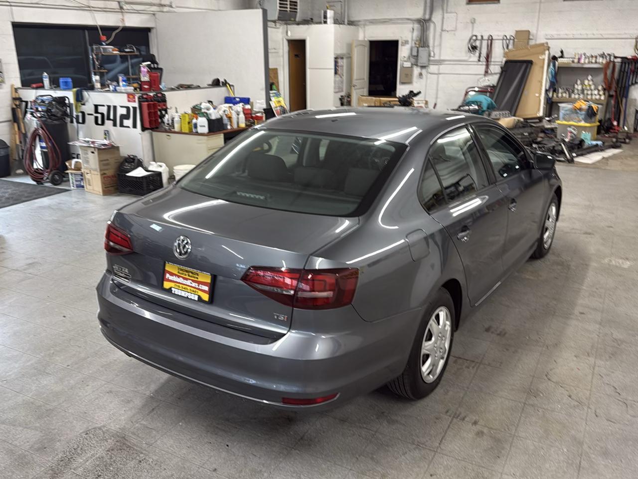 Volkswagen Jetta  2016