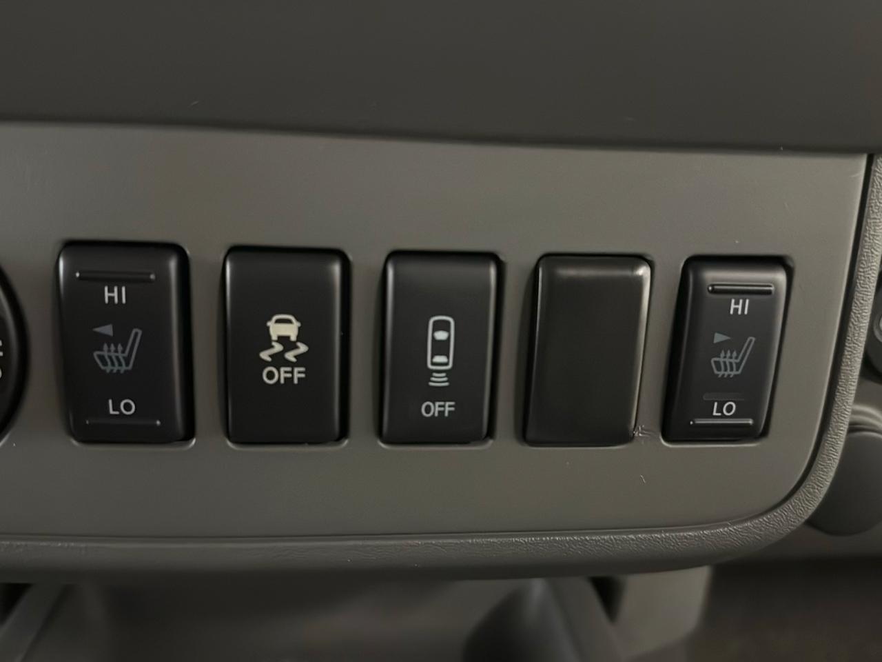Nissan Frontier SV Crew Cab 4WD 2019