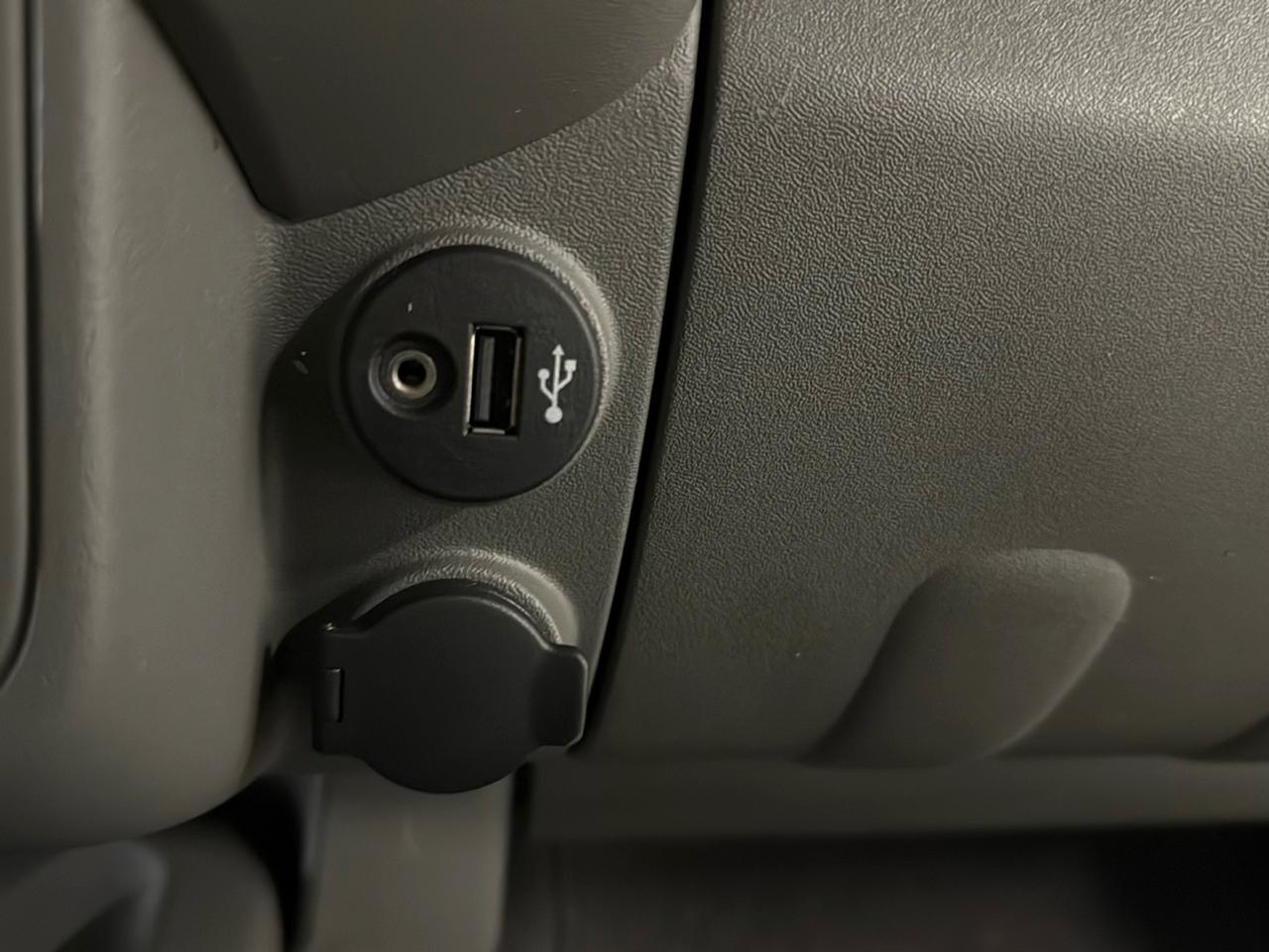 Nissan Frontier SV Crew Cab 4WD 2019