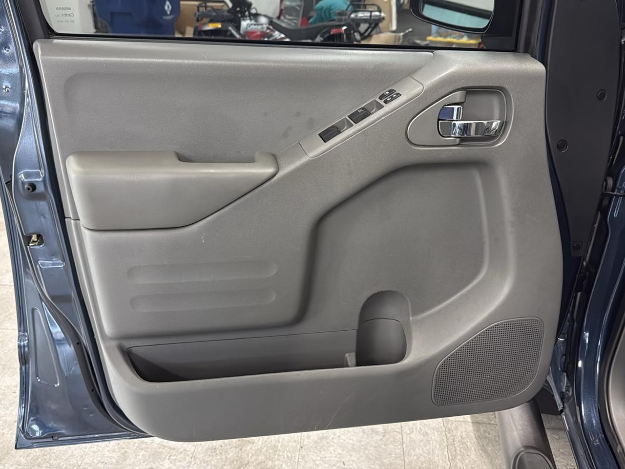 Nissan Frontier SV Crew Cab 4WD 2019