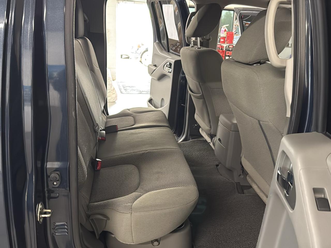 Nissan Frontier SV Crew Cab 4WD 2019