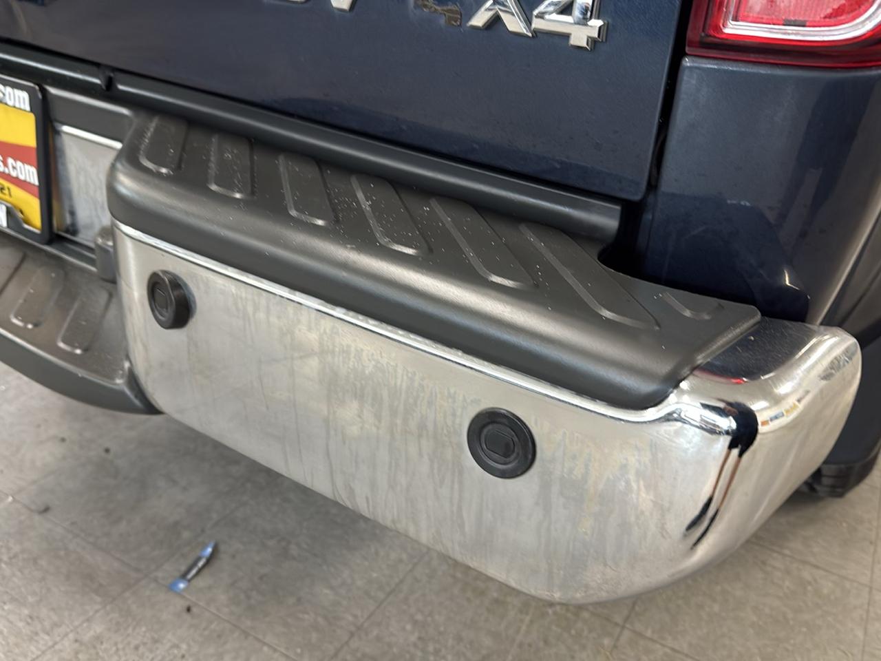 Nissan Frontier SV Crew Cab 4WD 2019