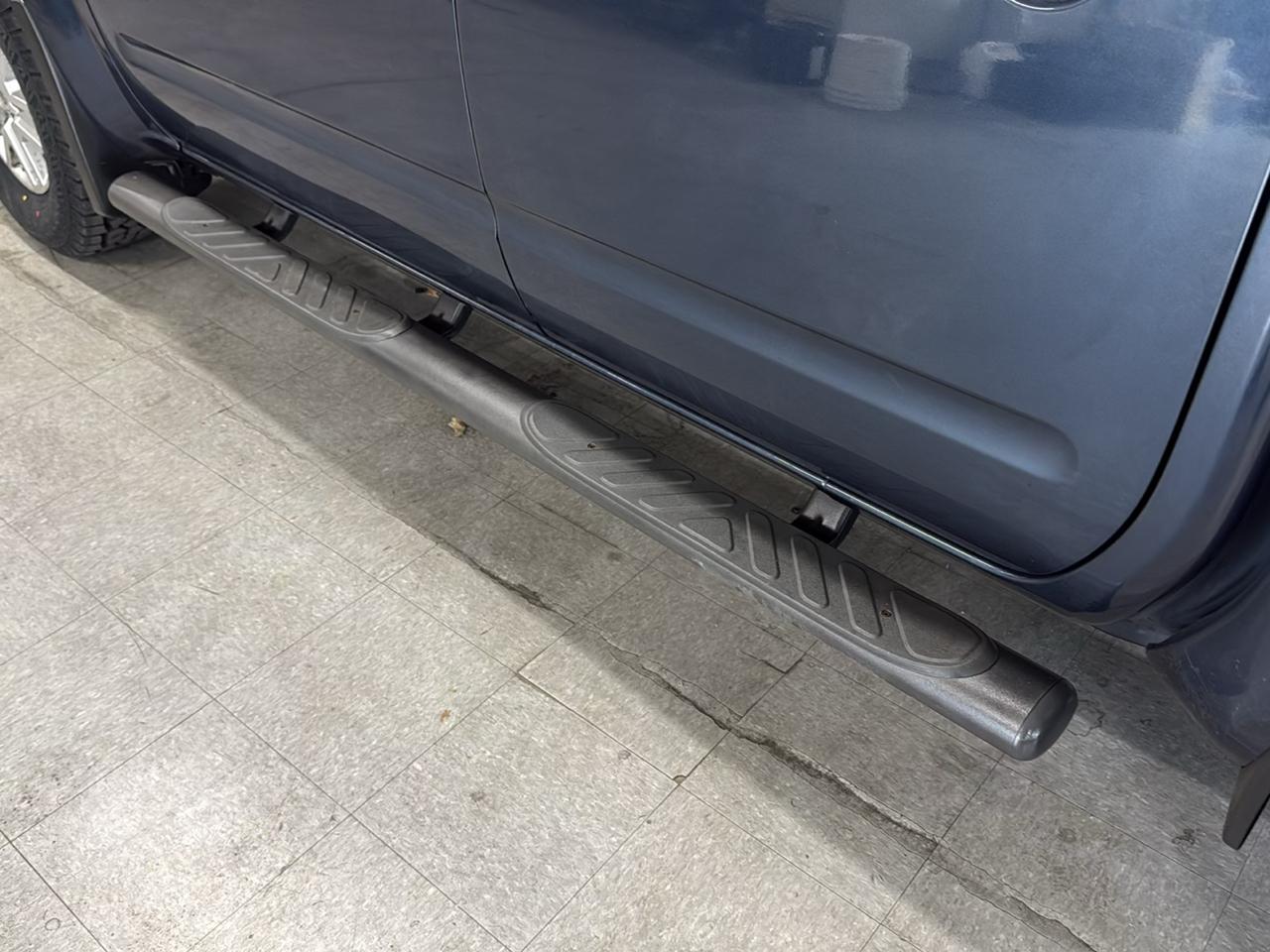 Nissan Frontier SV Crew Cab 4WD 2019