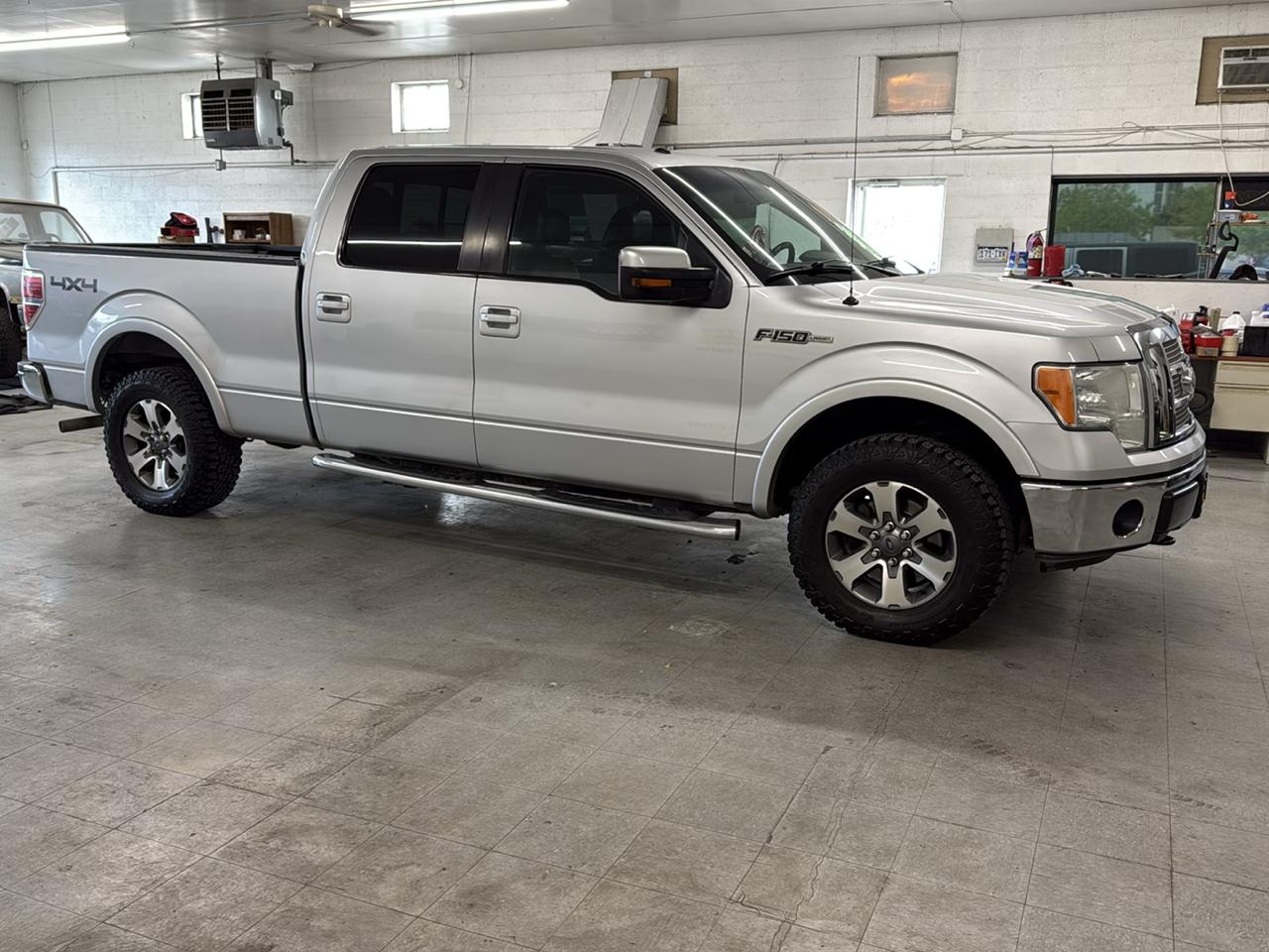 Ford F-150 Lariat SuperCrew 4WD 2010
