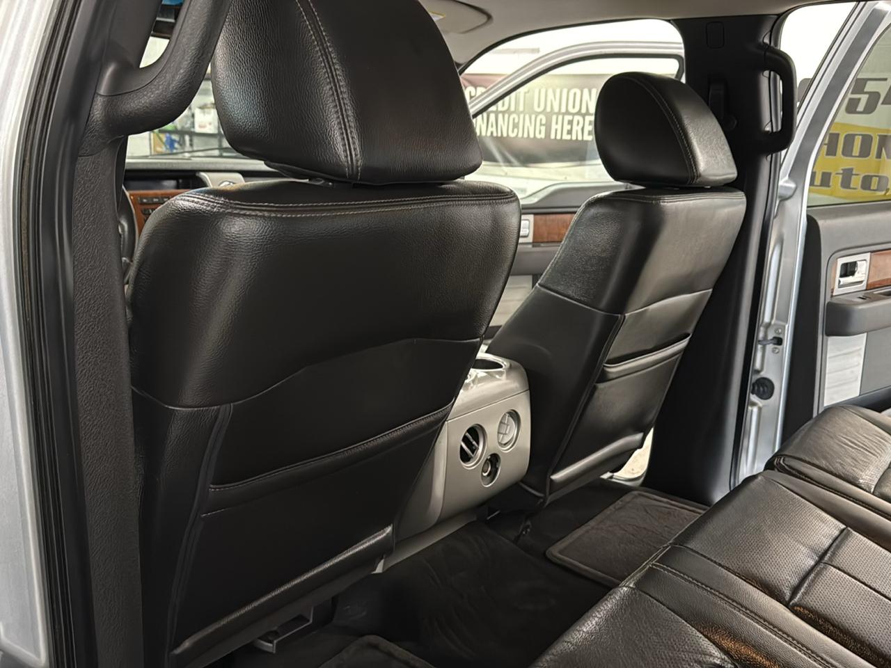 Ford F-150 Lariat SuperCrew 4WD 2010