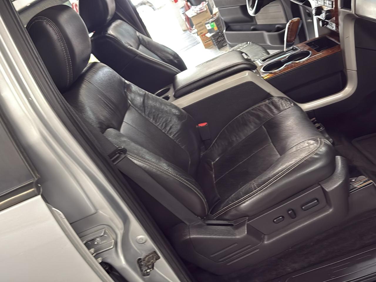 Ford F-150 Lariat SuperCrew 4WD 2010