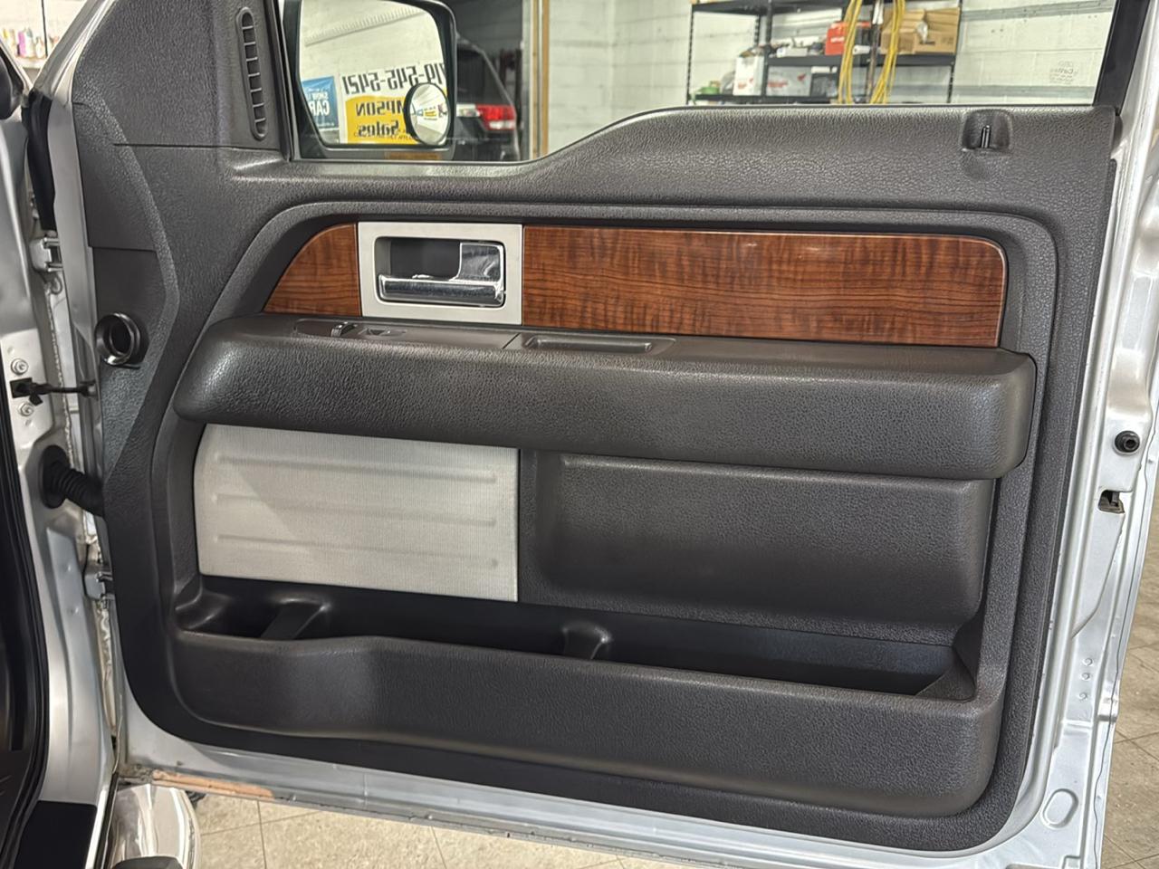 Ford F-150 Lariat SuperCrew 4WD 2010
