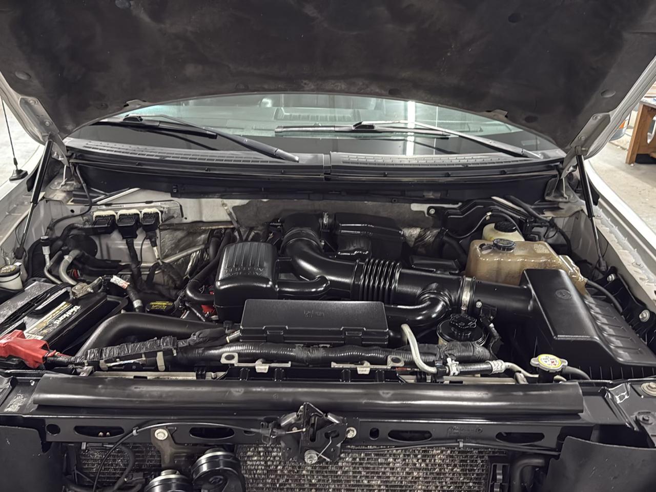 Ford F-150 Lariat SuperCrew 4WD 2010